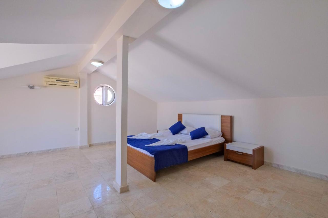 Yas Calis Beach Villa Fethiye Esterno foto